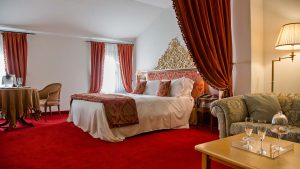 Hotel-Villa-Condulmer-room-and-service-5-star-venice-treviso